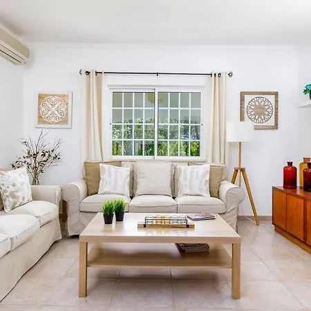 Audiencia 38 Вилла